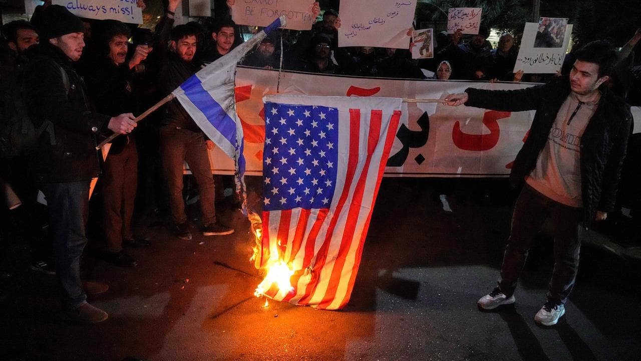Iran warns of retaliation if US and Trump strike