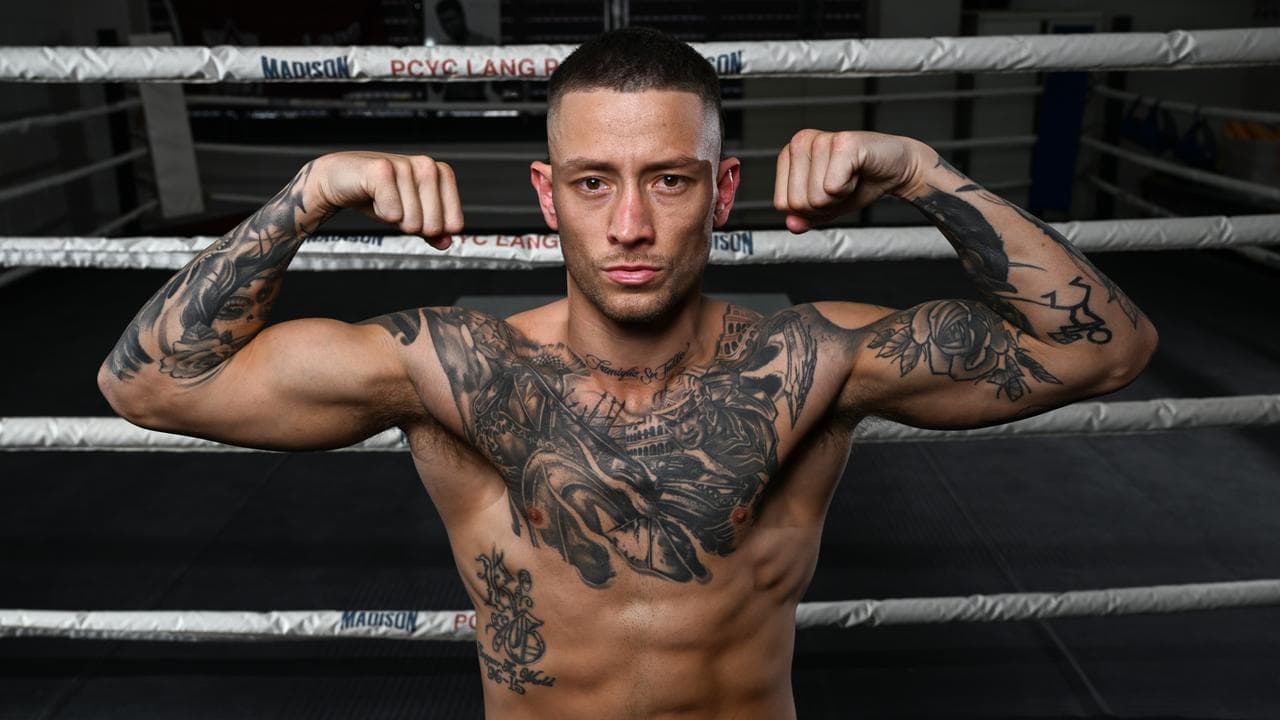 Paro targets second world title in Fenech's footsteps