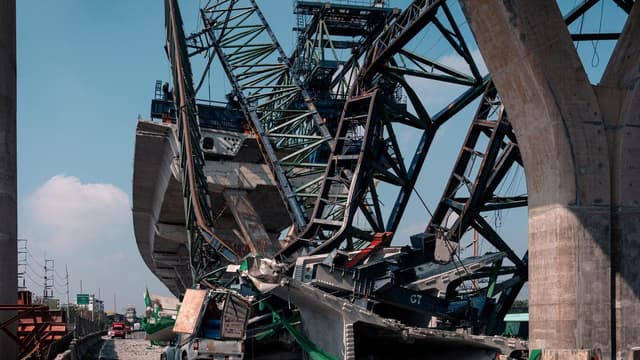 Another crane collapse in Thailand, killing two people