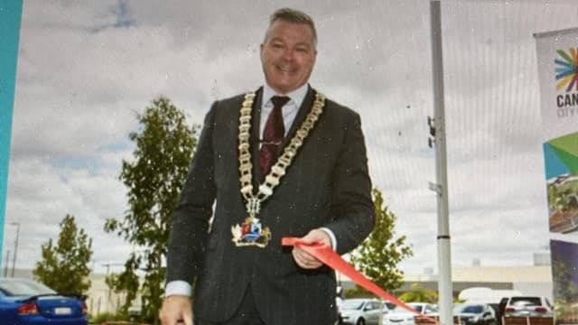 Mayor wins $250,000 over defamatory Facebook posts