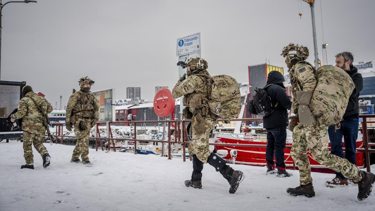 UK PM says calm talks can avert trade war on Greenland