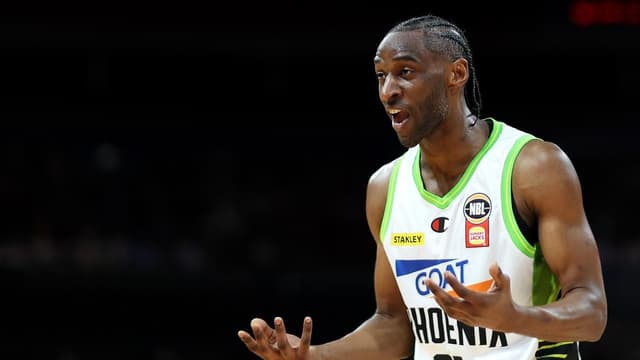 Phoenix flex attacking muscle in win over Breakers