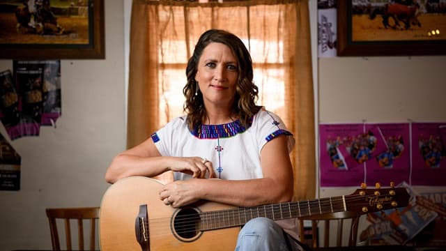 US creep a blessing and curse for young country artists