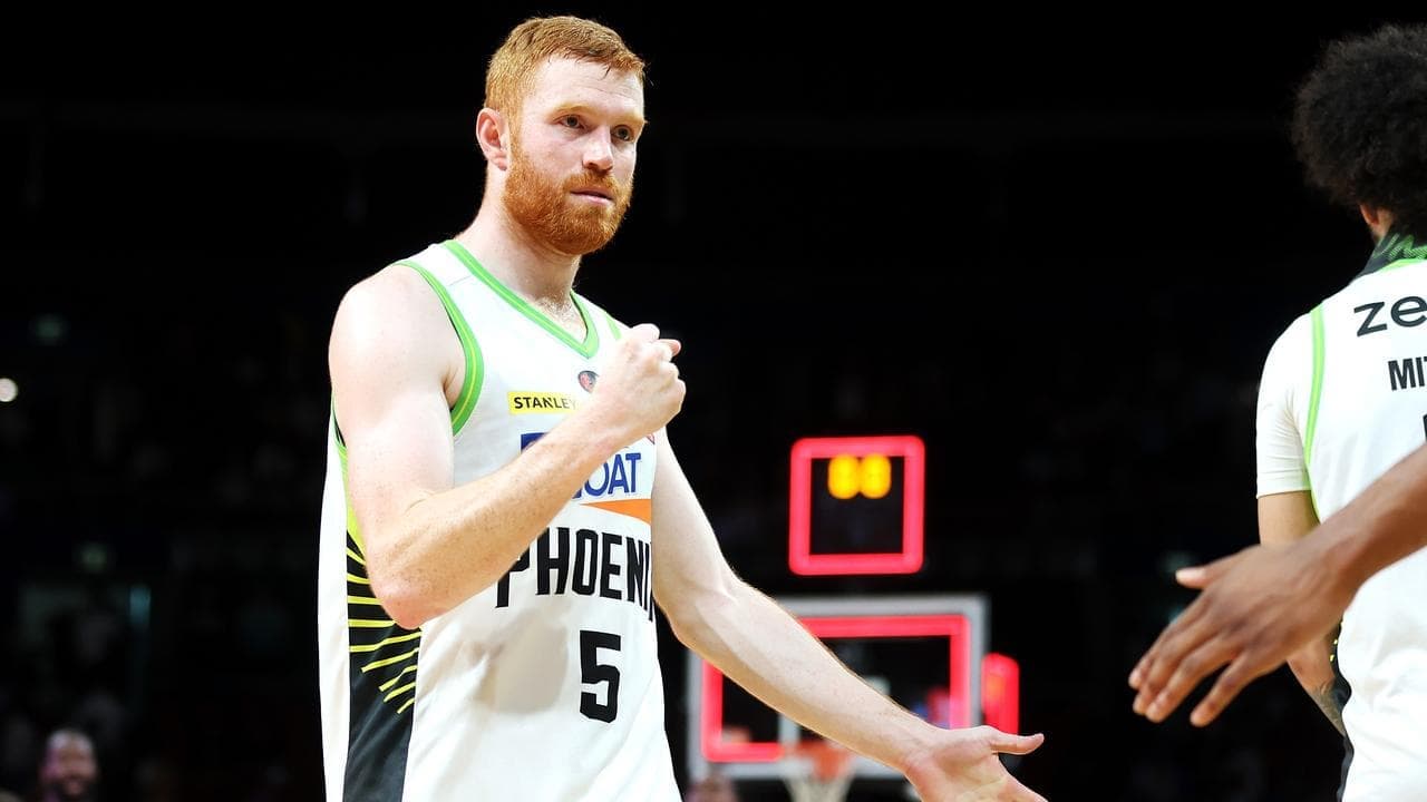 Phoenix fire up, fly high to destroy toothless Taipans