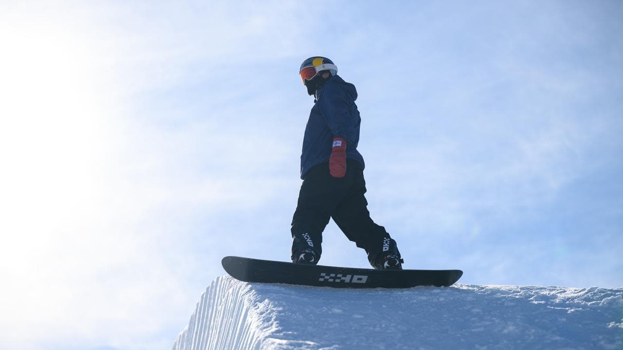 Snowboard king makes X-Games history to continue reign