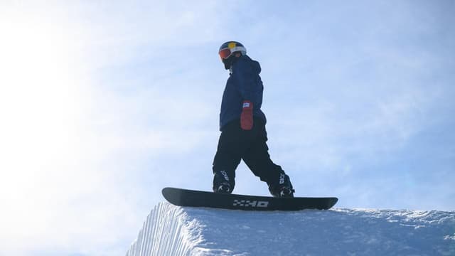 Snowboard king makes X-Games history to continue reign