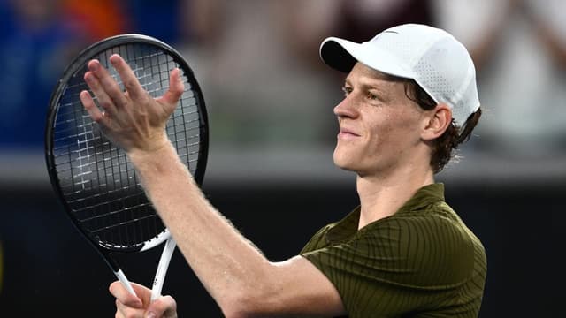 Sinner serves up threat as Open title defence continues