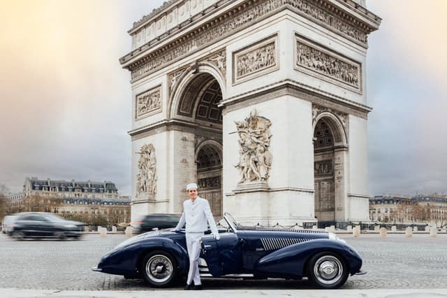 1938 ALFA ROMEO 8C 2900B WINS THE PENINSULA CLASSICS BEST OF THE BEST AWARD