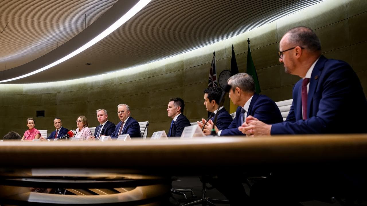 Hospital funding impasse ends in last-minute $25b deal