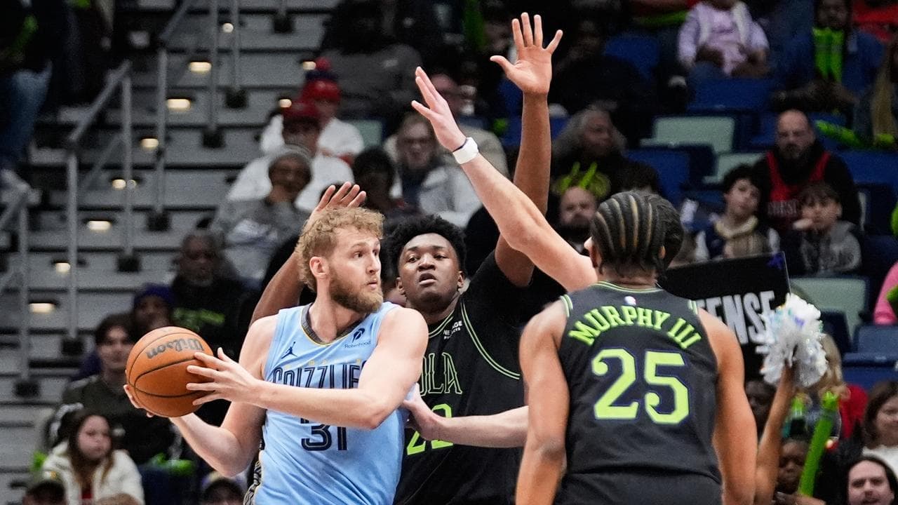Pesky Pelicans too strong for Grizzlies, rising Aussie
