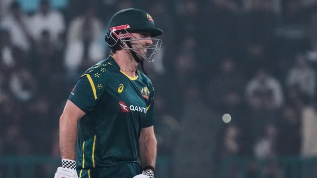 Woeful Australia sent spinning in World Cup warm-up