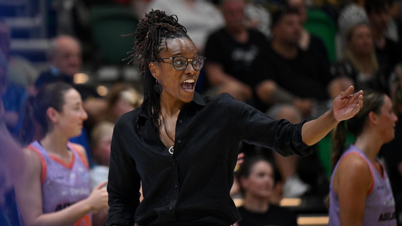 Lightning coach cries foul over refereeing 'disrespect'