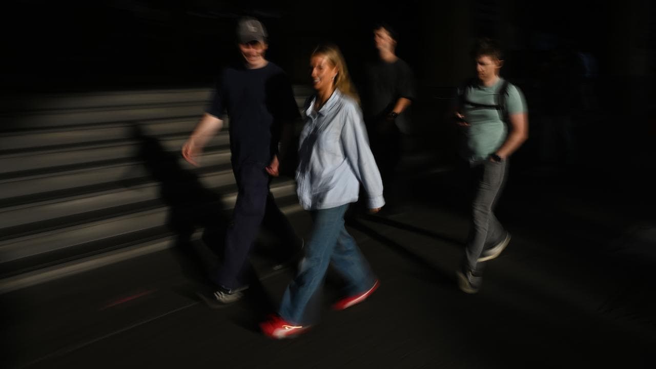 Why some economists go against the flow on RBA rate bet