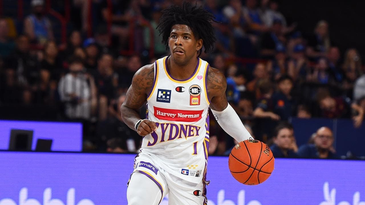 Kings rally in 'destiny' game to run down Taipans