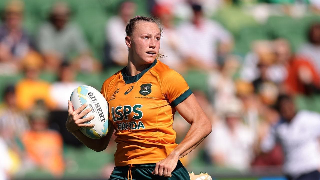 Aussie women hammered by NZ in Singapore Sevens final