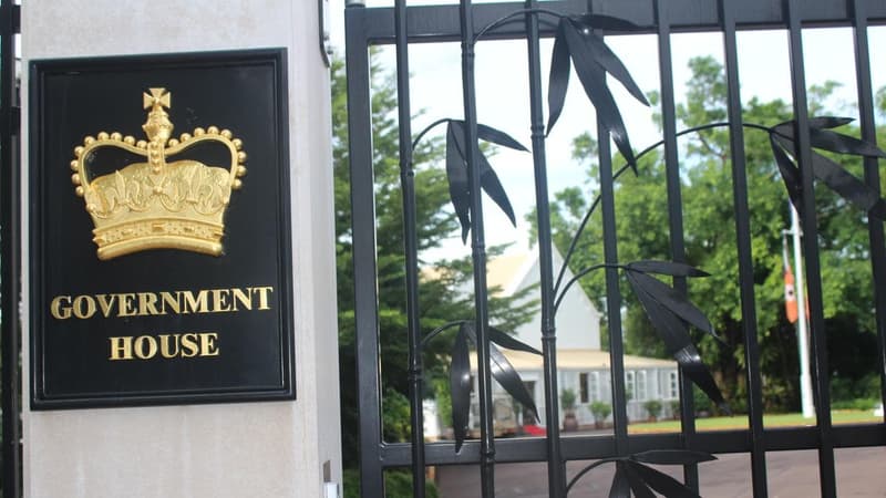 Speaker thwarts debate on controversial administrator