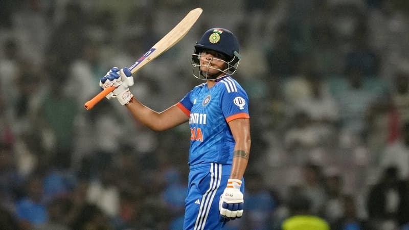 Gujarat hopes blown away by ferocious Delhi hitting