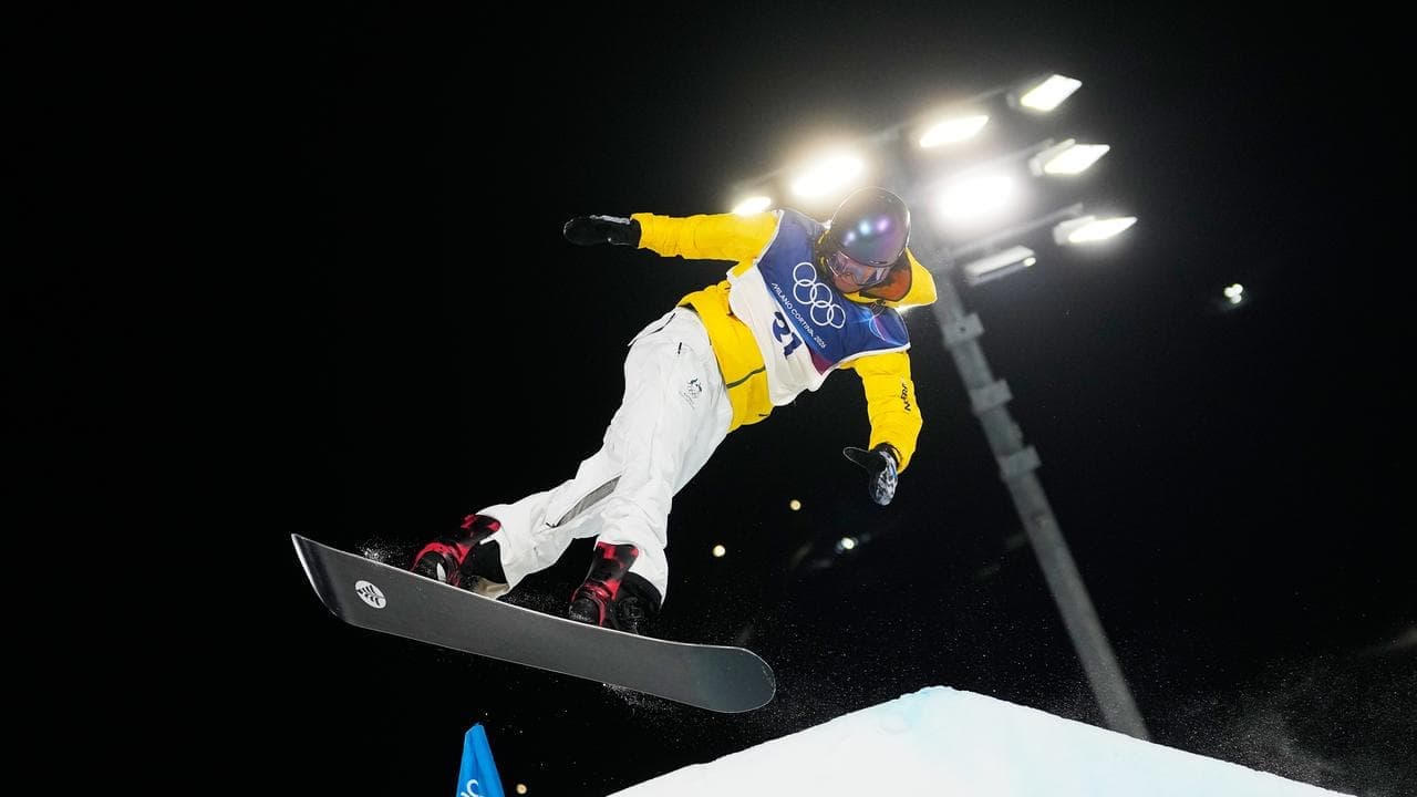 Aussie snowboard gun gets Olympics off to flying start