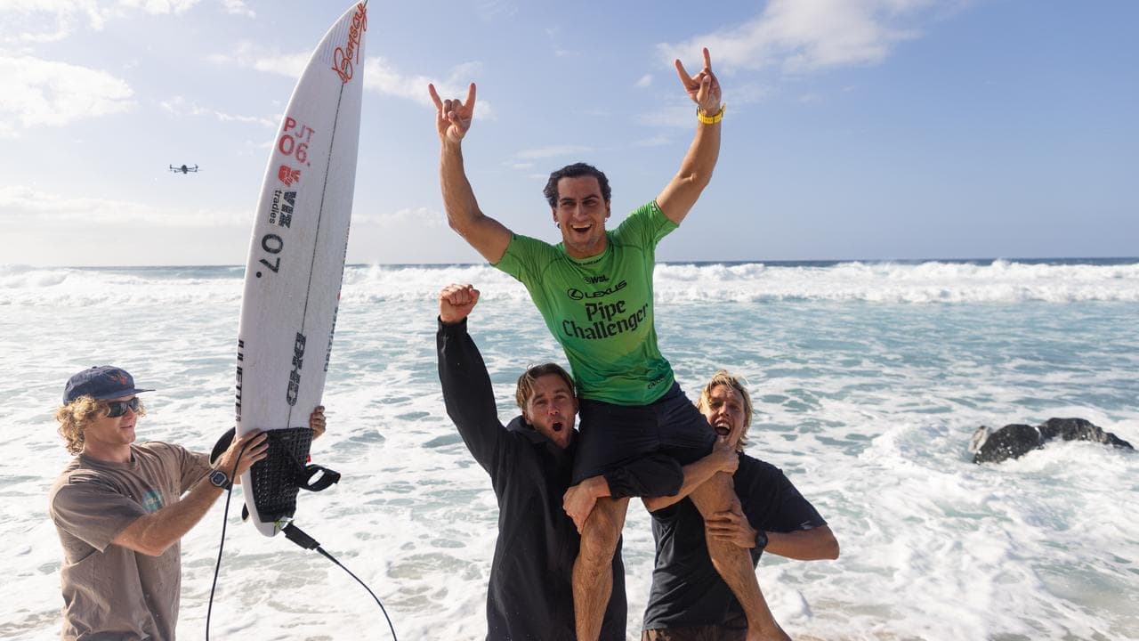 Australian surfers shine at iconic Banzai Pipeline