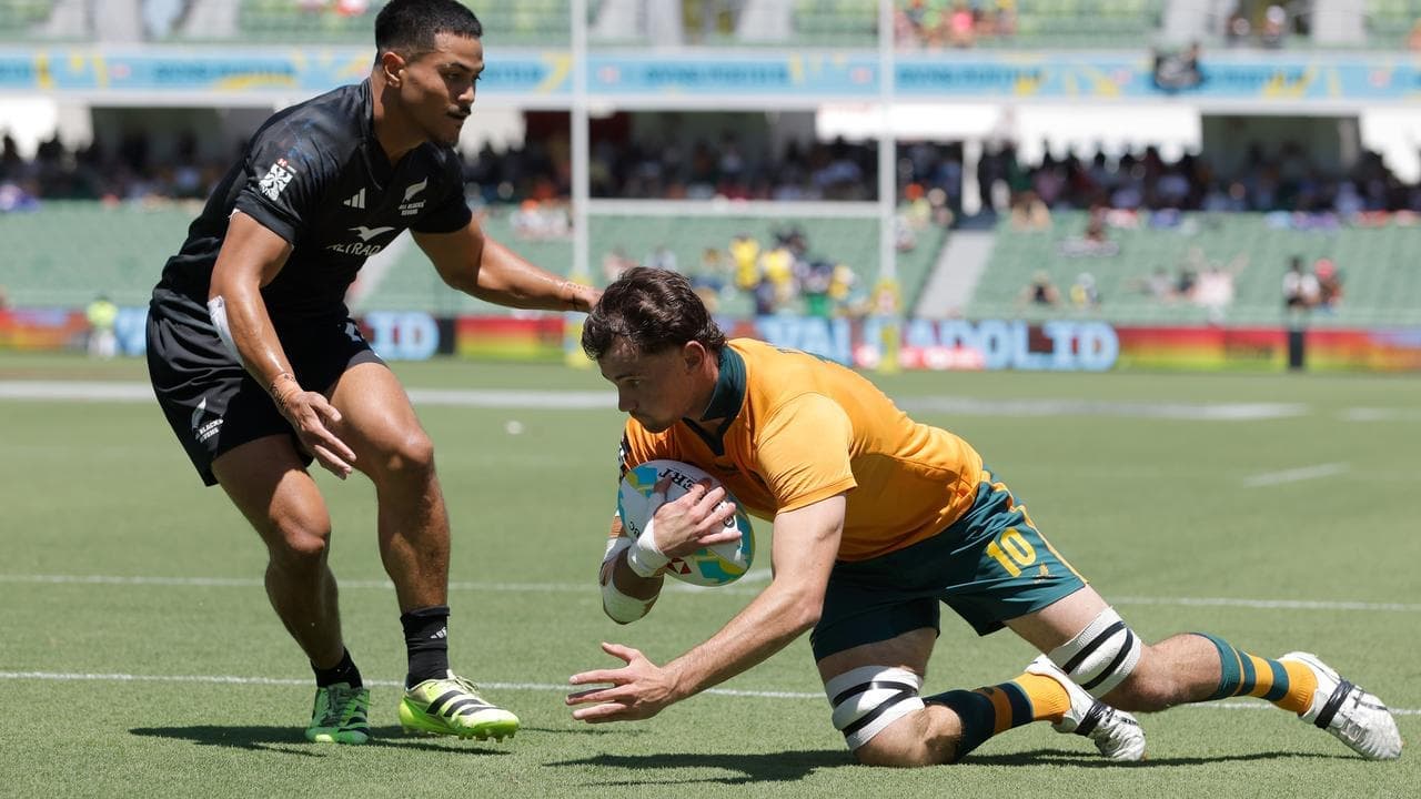 Cartwright injured as Aussies start hot at Perth Sevens