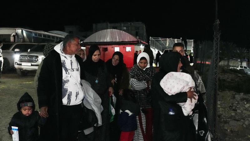 Few getting through Gaza's Rafah border crossing