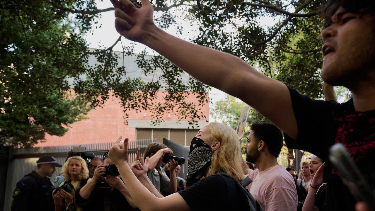 Violent policing 'normalises' hate against Muslims