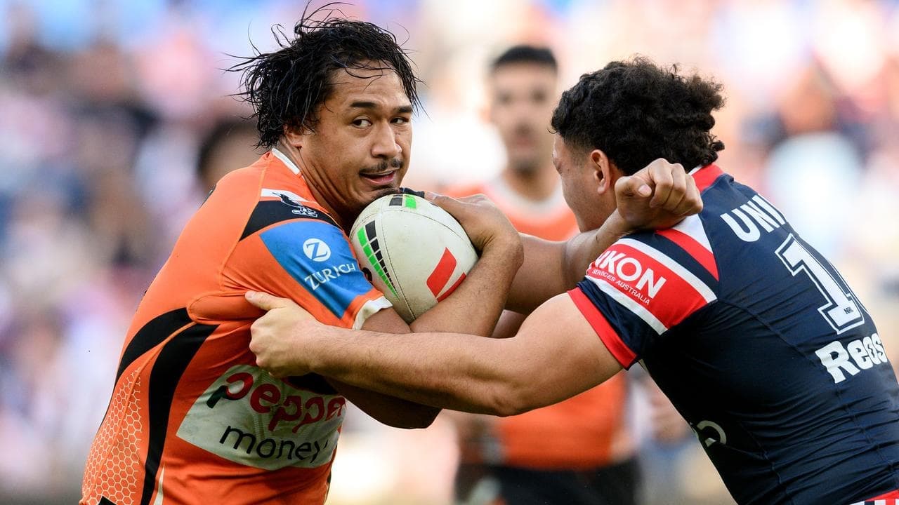 Sione Fainu signs new deal at Wests Tigers