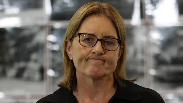 Official probe into CFMEU links rejected by premier