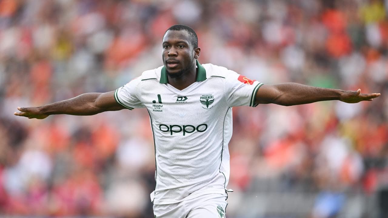 Wanderers slip as comeback Phoenix salvage ALM draw