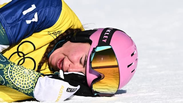 Aussie Baff storms to snowboard cross gold medal