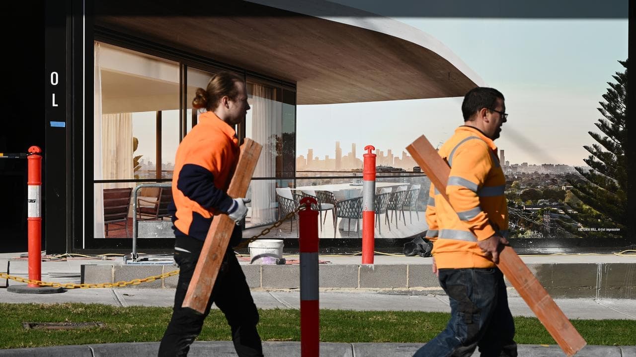 Thousands of new brickies, sparkies to bolster housing