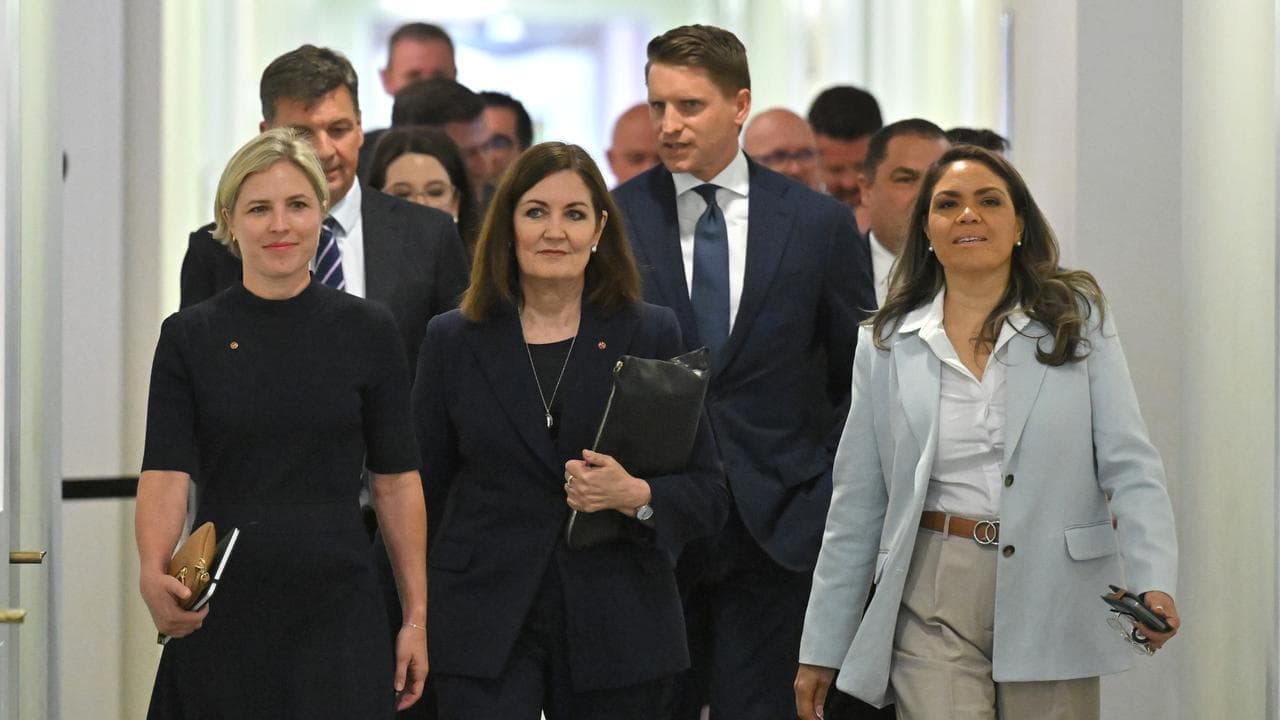 Liberal leader warned against rewarding too many allies