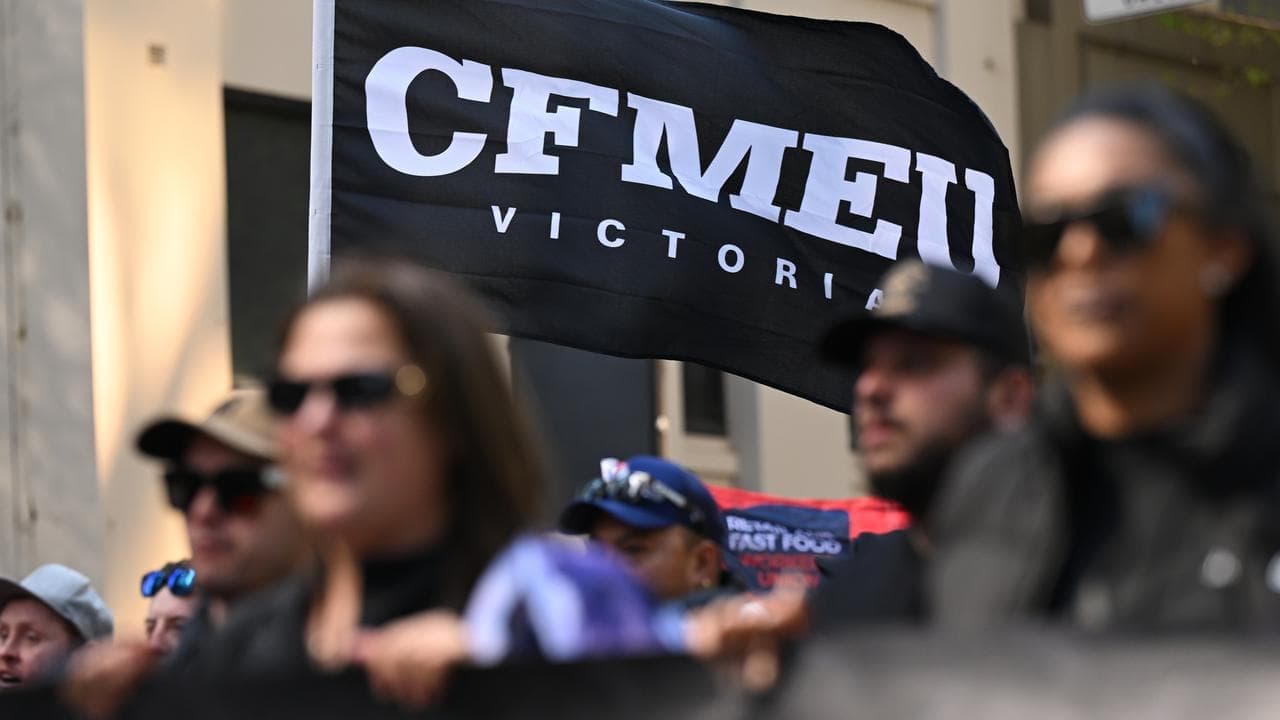 'Florid ramblings': minister takes aim at CFMEU report