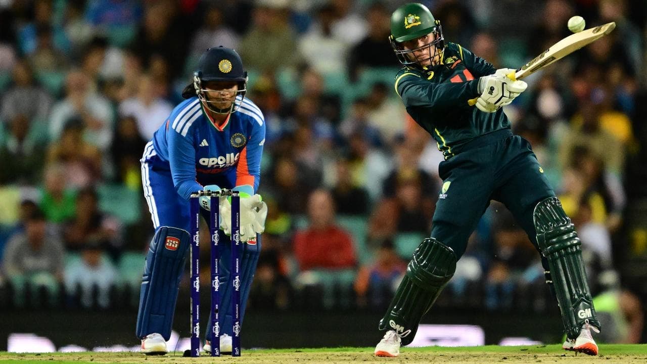 'Awesome' Australia out to avoid further misery