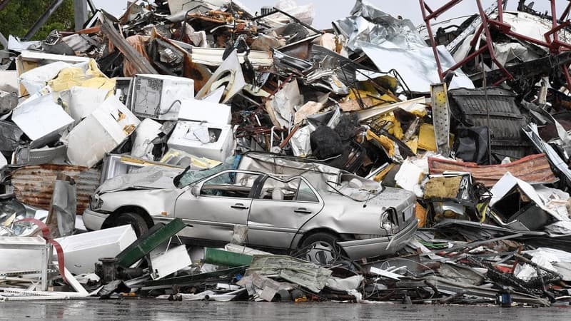 Six cars chased scrap thief suspect before fatal crash