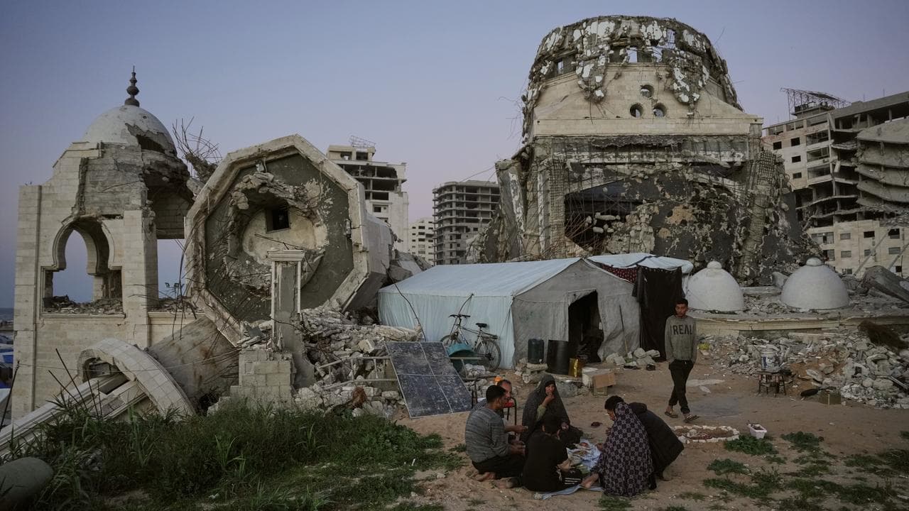 Despair in Gaza as Board of Peace paints a rosy picture
