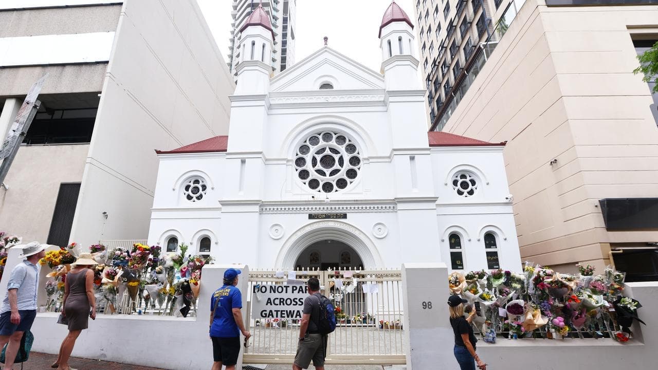 Attack on city synagogue concerning, says premier