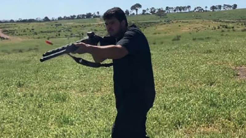 Bondi gunman family jail visit stopped for fruit knife