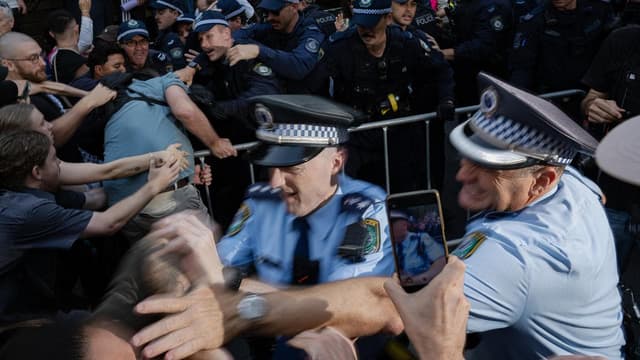 Bondi attack anti-protest laws 'limited and necessary'