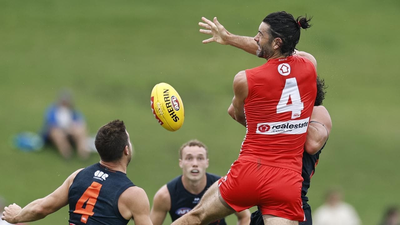 AFL to 'have a chat' after ruck loophole exposed