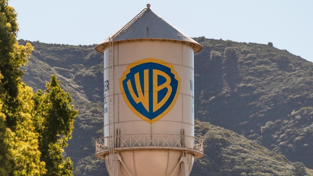 Warner Bros signs $US110 billion deal with Paramount