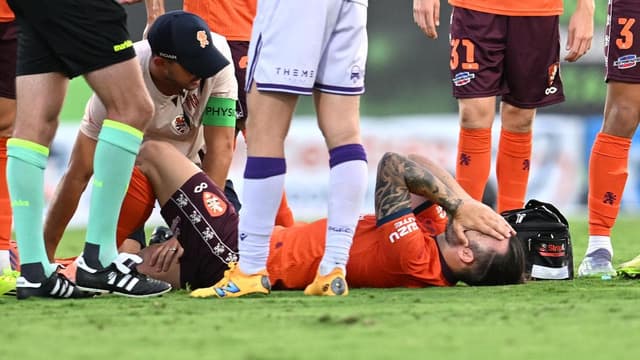 Injuries cruel Roar's finals hopes in draw with Perth