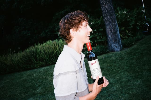 PENFOLDS APPOINTS TROYE SIVAN AS CREATIVE PARTNER