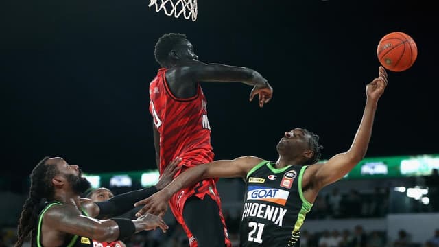 Import injury dampens Phoenix's demolition of Perth