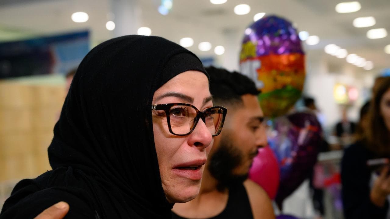 Fleeing Aussies arrive home ahead of three more flights