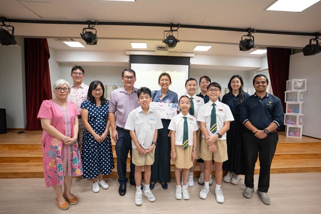 Sengkang Green Primary School and SingPost Launches Young Philatelists School Programme As CCA