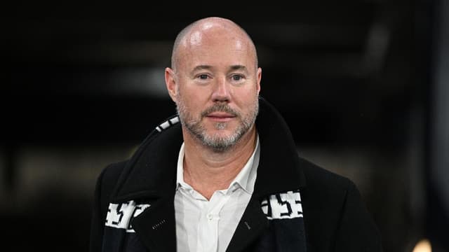 Ex-Carlton boss's wife says he blamed her for scandal