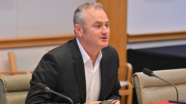 'Gerrymander': teal backer takes aim at donations cap