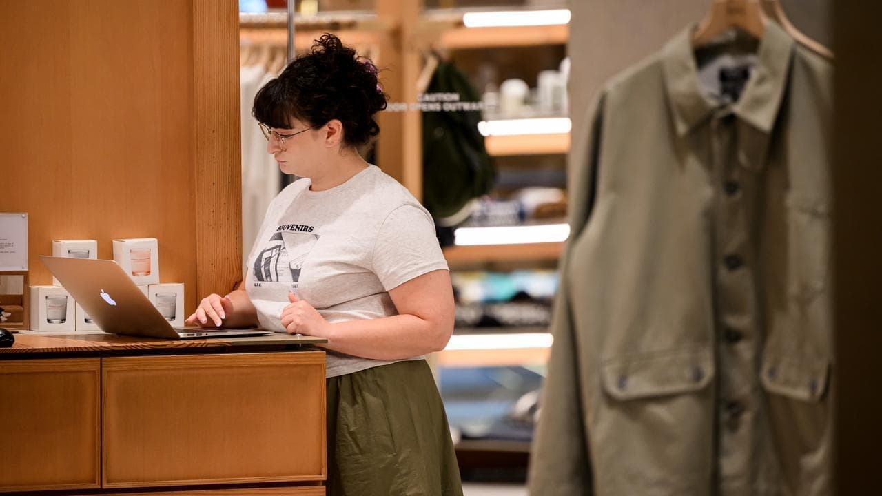 Shop staff abusers to face bans for repeat offending