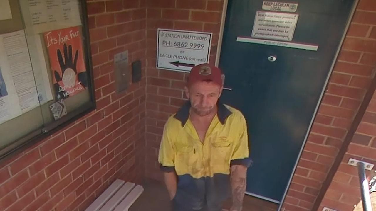 Major reward to catch accused triple murderer